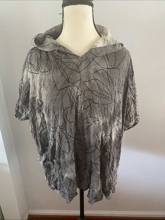 Chxlet et cici Tops - CHXLET ET CICI NWT medium top USA made